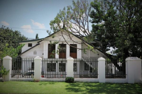 Sandton Farmhouse Executive B&B